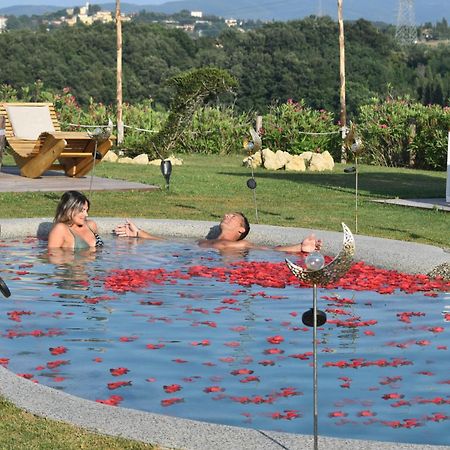 Essenziale Bed & Breakfast Castell'Anselmo Екстериор снимка