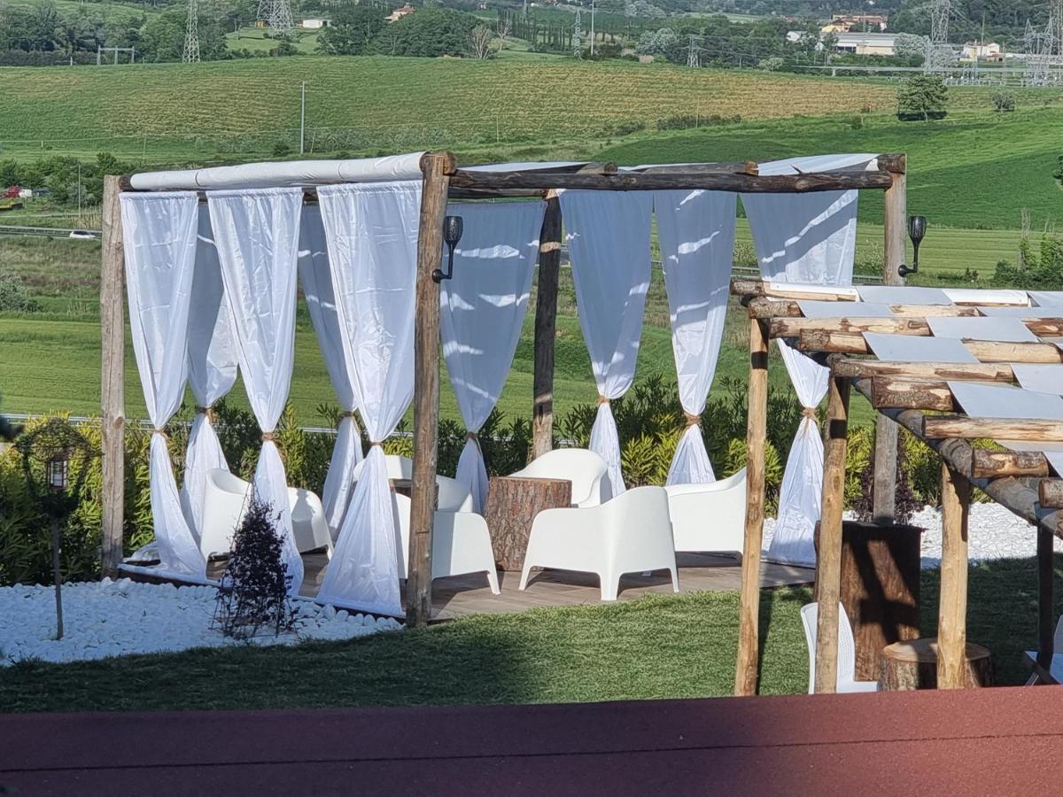 Essenziale Bed & Breakfast Castell'Anselmo Екстериор снимка