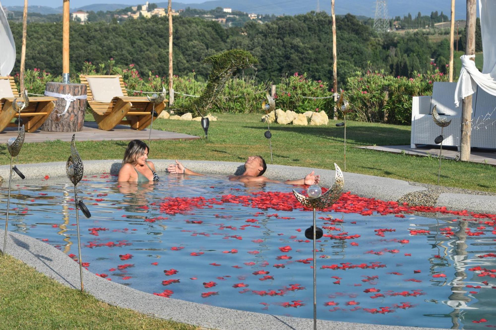 Essenziale Bed & Breakfast Castell'Anselmo Екстериор снимка